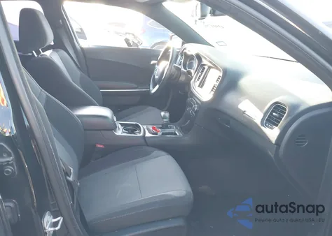 2016 Dodge Charger Sxt z USA, uszkodzony, nr VIN 2C3CDXHG9GH355089